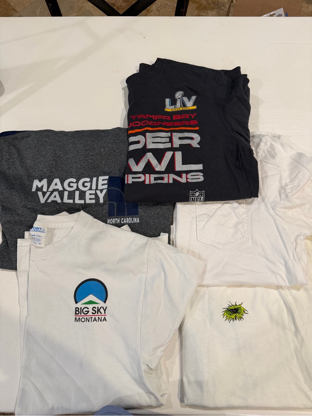 5 Medium T-Shirts